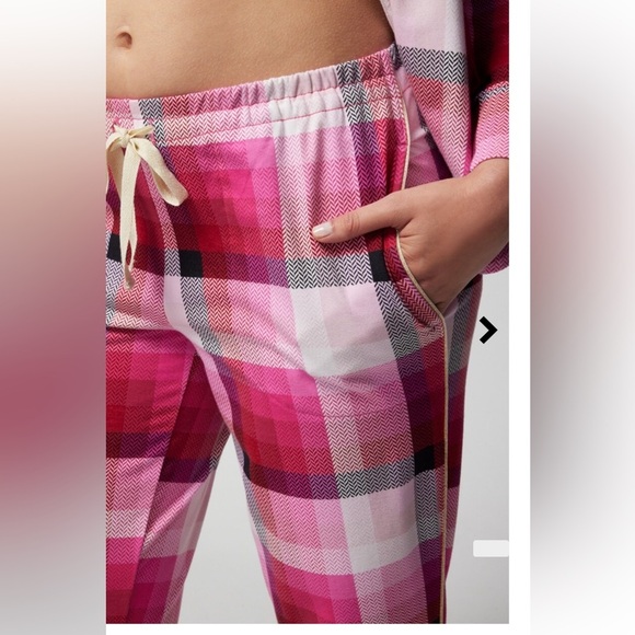 SOMA embraceable pink pajama set medium - Picture 3 of 11